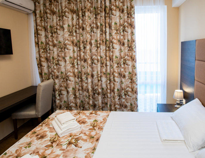 Люкс комфорт 2-местный 2-комнатный (с ремонтом) - Объединение пансионатов «Пицунда»